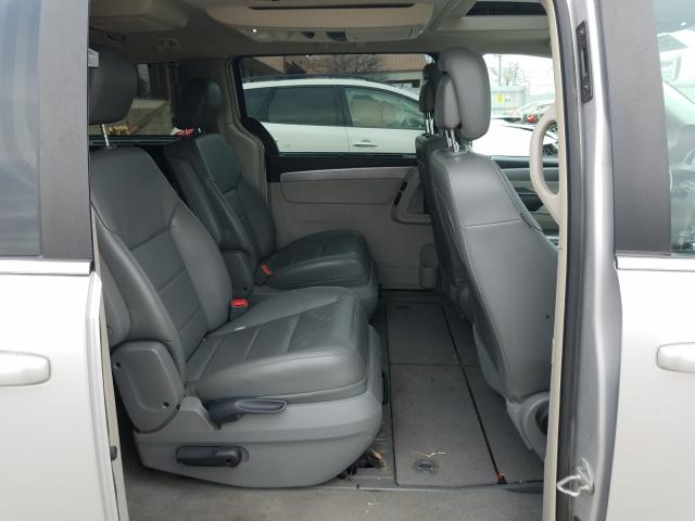 2012 VOLKSWAGEN ROUTAN SEL 2C4RVACG7CR120573