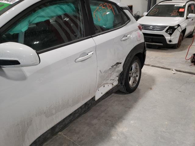 2019 HYUNDAI KONA SE KM8K12AA8KU304838