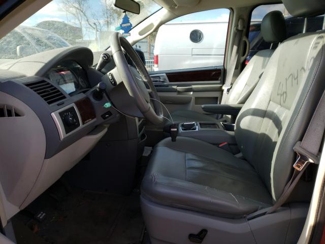 2010 CHRYSLER TOWN AND C 2A4RR5D10AR188100