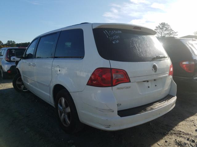 2011 VOLKSWAGEN ROUTAN SE 2V4RW3DG1BR642174