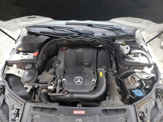 2014 MERCEDES-BENZ C 250 WDDGF4HB9ER310313