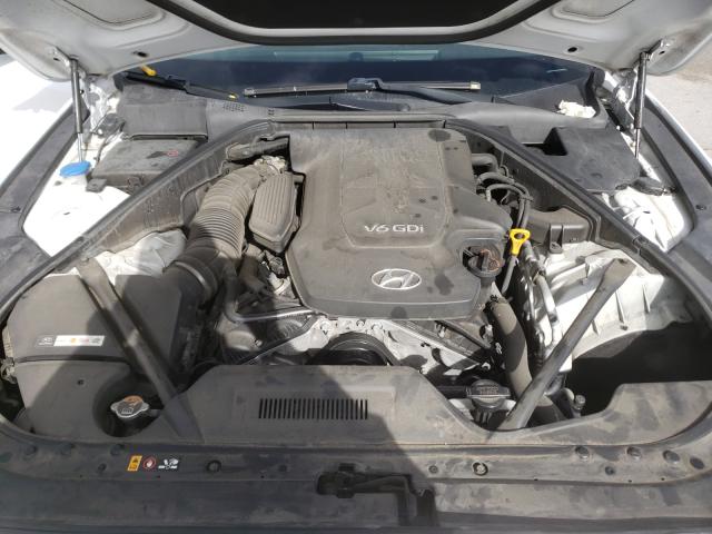 2015 HYUNDAI GENESIS 3. KMHGN4JE6FU020963