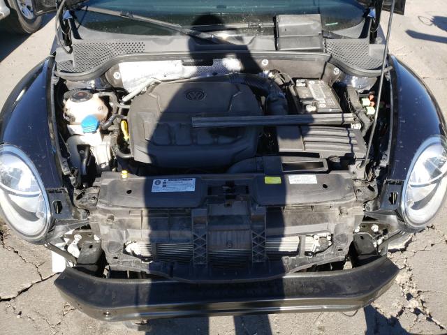 2018 VOLKSWAGEN BEETLE S 3VWFD7AT3JM721067