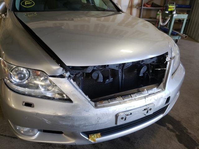 2011 LEXUS LS 460 JTHCL5EF7B5010544