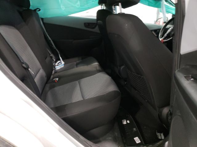 2019 HYUNDAI KONA SE KM8K12AA8KU304838