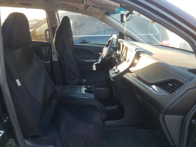 2016 TOYOTA SIENNA SE 5TDXK3DC8GS699531