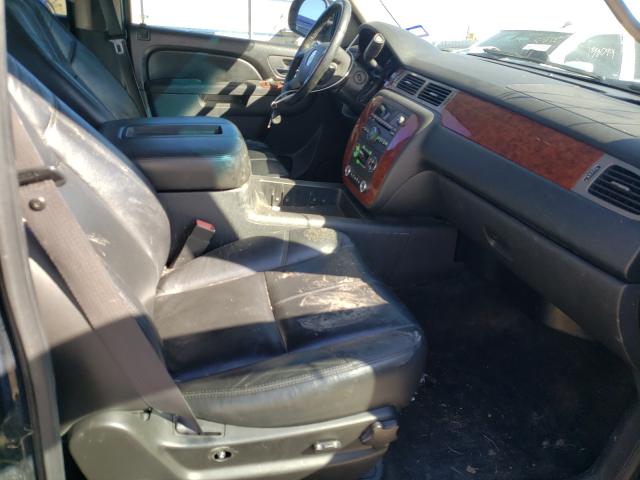 2011 CHEVROLET SUBURBAN C 1GNSCJE02BR215609