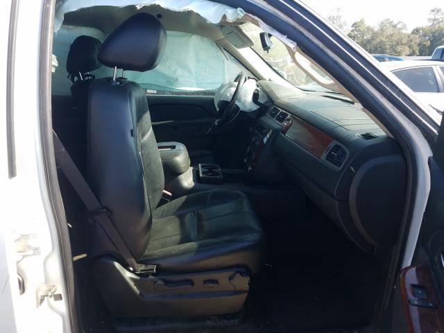 2011 CHEVROLET SUBURBAN C 1GNSCJE01BR158335