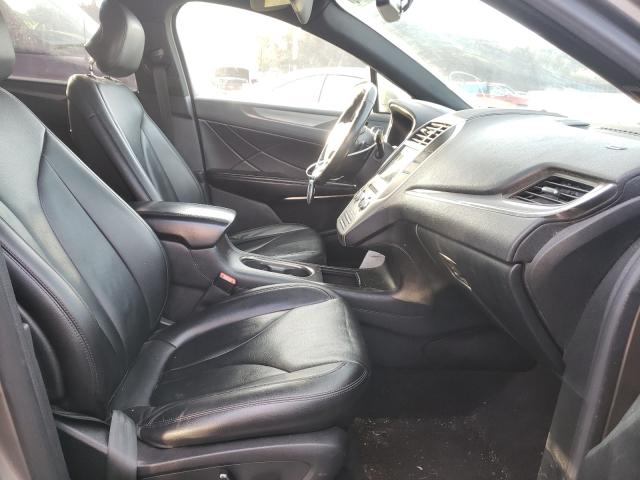 2017 LINCOLN MKC PREMIE 5LMCJ1D99HUL01923