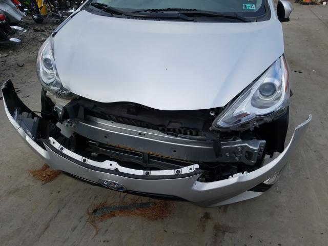 2016 TOYOTA PRIUS C JTDKDTB35G1589895
