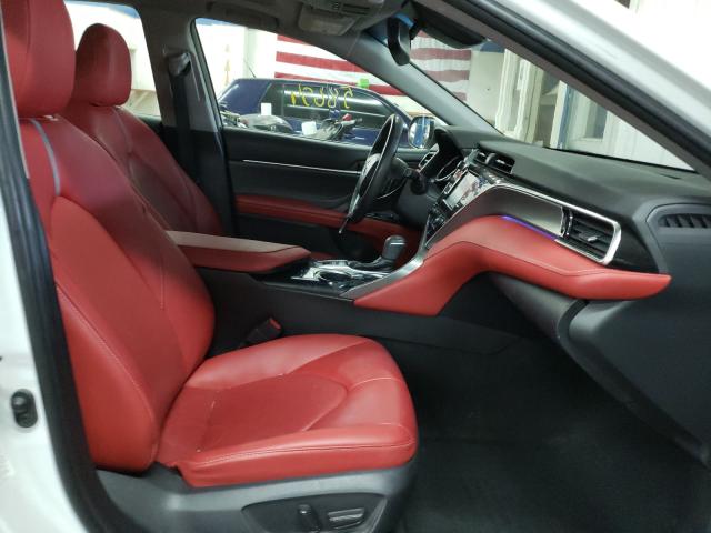 2018 TOYOTA CAMRY XSE 4T1B61HK5JU129716