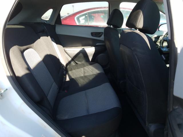 2018 HYUNDAI KONA SEL KM8K6CAA2JU084215