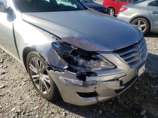 2011 HYUNDAI GENESIS 4. KMHGC4DF3BU118708