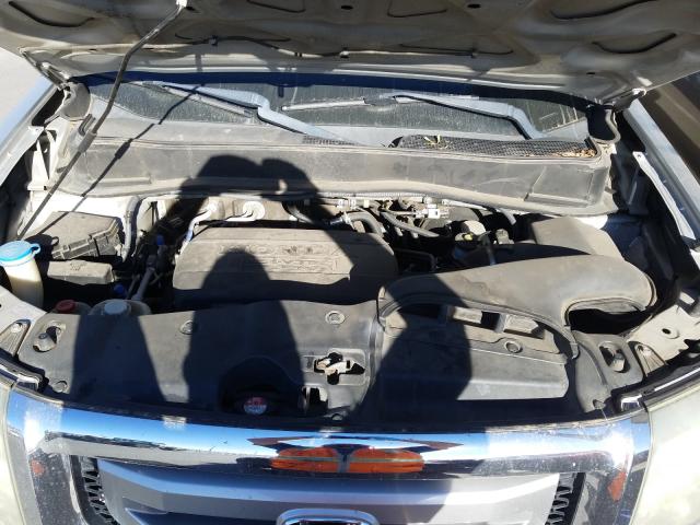 2011 HONDA PILOT LX - 5FNYF4H23BB068893