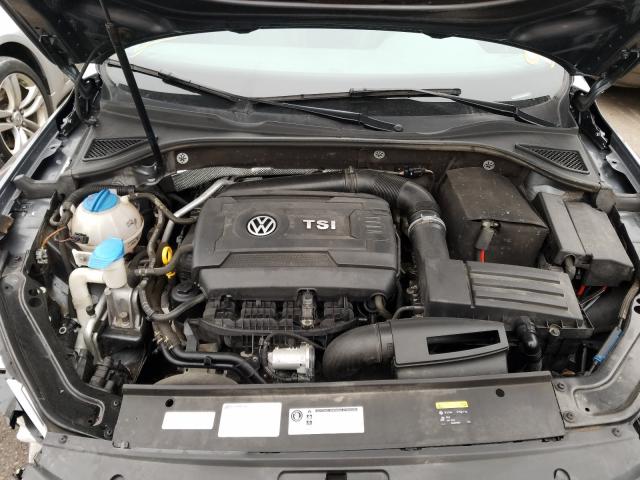 2017 VOLKSWAGEN PASSAT R-L 1VWDT7A3XHC004784