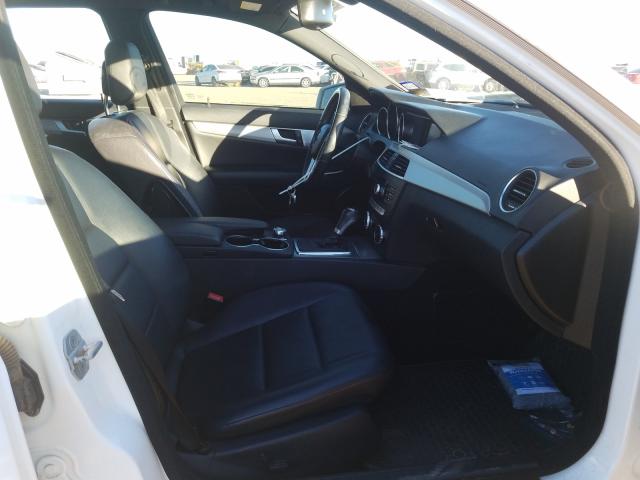 2013 MERCEDES-BENZ C 250 WDDGF4HB5DR296442