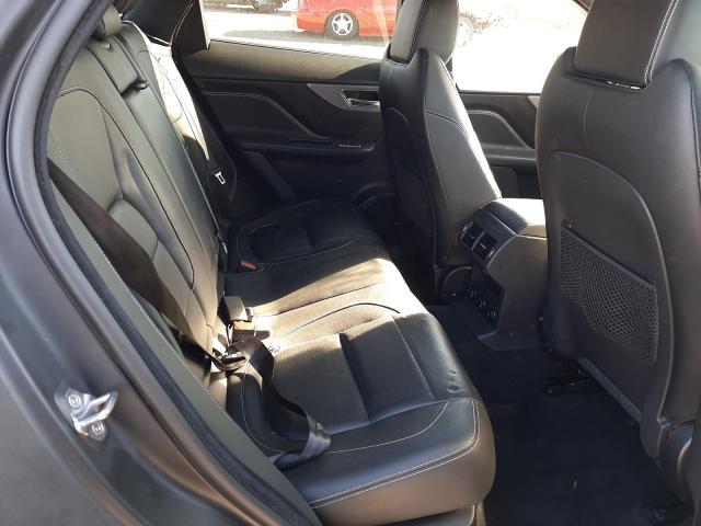 2019 JAGUAR F-PACE S SADCM2FV7KA392833
