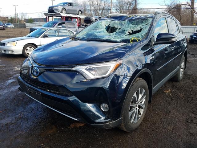 2018 TOYOTA RAV4 HV LE JTMRJREV4JD217882