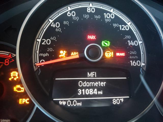 2018 VOLKSWAGEN BEETLE S 3VWFD7AT3JM721067