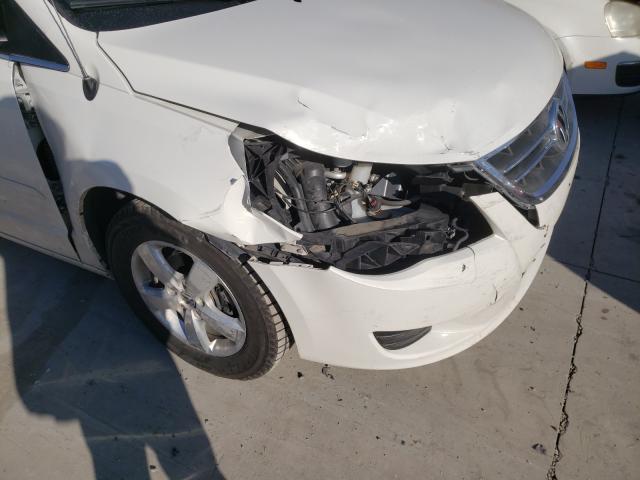 2010 VOLKSWAGEN ROUTAN SE 2V4RW3D14AR281694
