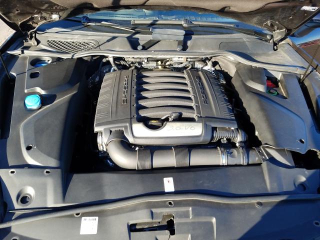 2017 PORSCHE CAYENNE WP1AA2A28HKA90767