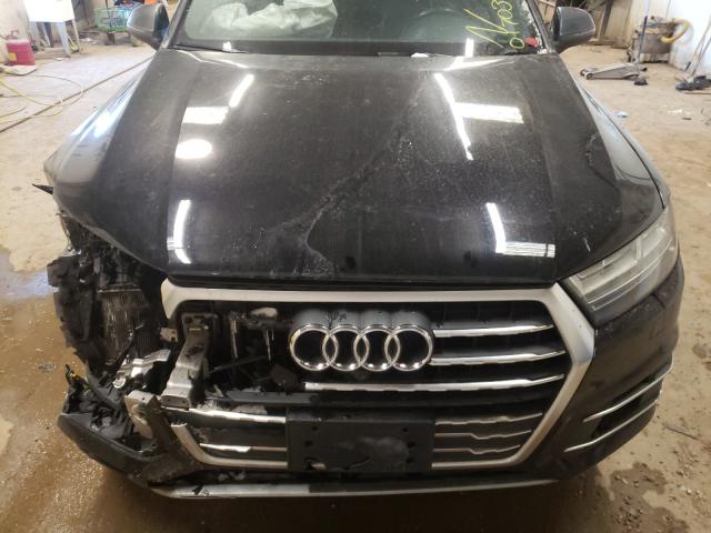 2017 AUDI Q7 PREMIUM WA1LAAF77HD017039