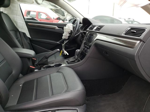 2017 VOLKSWAGEN PASSAT SE 1VWGT7A36HC005055