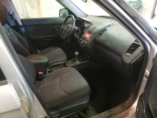 2011 KIA SOUL + KNDJT2A29B7295102