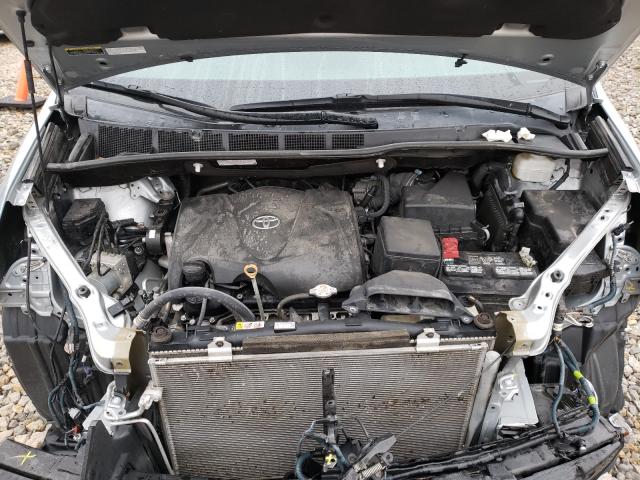 2019 TOYOTA SIENNA XLE 5TDDZ3DC0KS220249