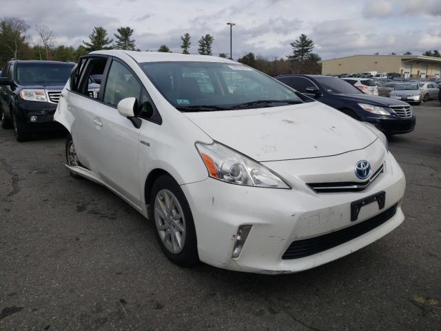 Toyota Prius v 2014