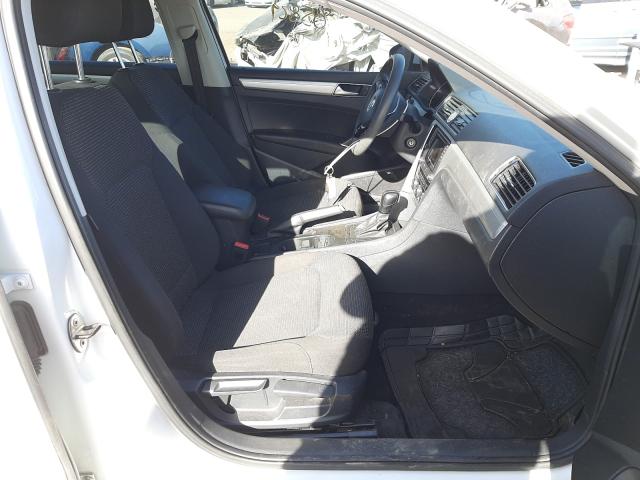 2016 VOLKSWAGEN PASSAT 1VWAT7A3XGC057356