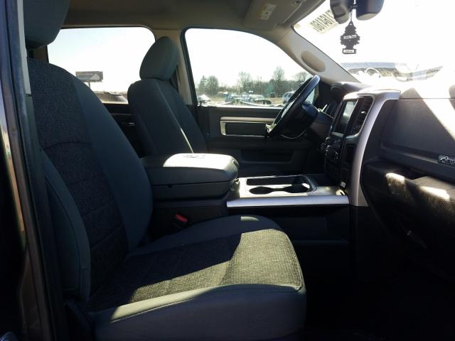 2017 RAM 1500 SLT 3C6RR7LT8HG556275