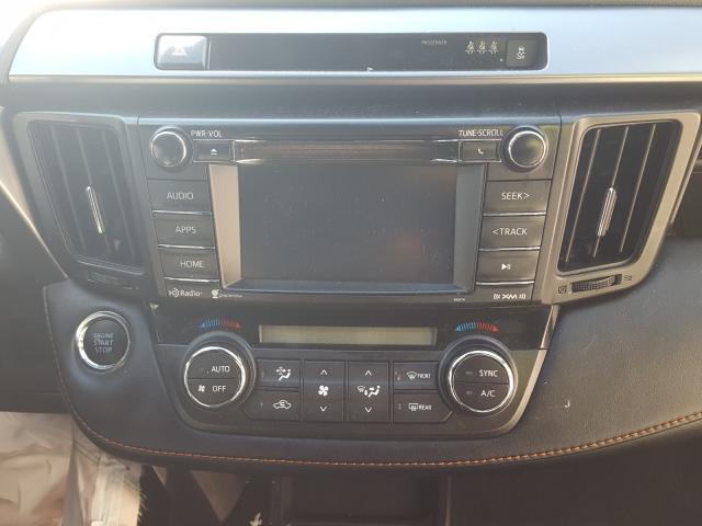 2017 TOYOTA RAV4 SE JTMNFREV0HJ148409