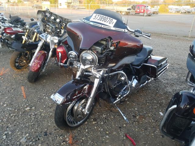 2011 HARLEY-DAVIDSON FLHTCU 1HD1FC41XBB601929