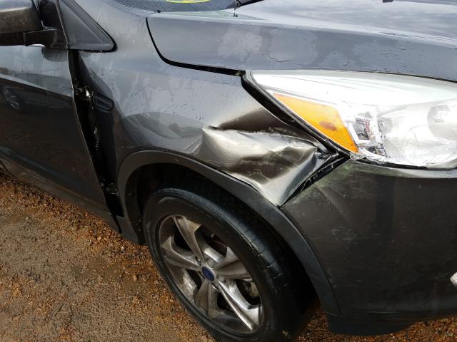 1FMCU0GX1FUB40172 Ford ESCAPE SE