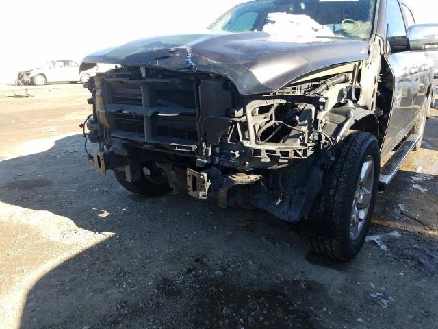2017 RAM 1500 SLT 3C6RR7LT8HG556275