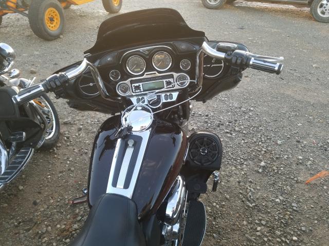 2011 HARLEY-DAVIDSON FLHTCU 1HD1FC41XBB601929