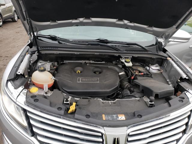 2017 LINCOLN MKC PREMIE 5LMCJ1D94HUL11839