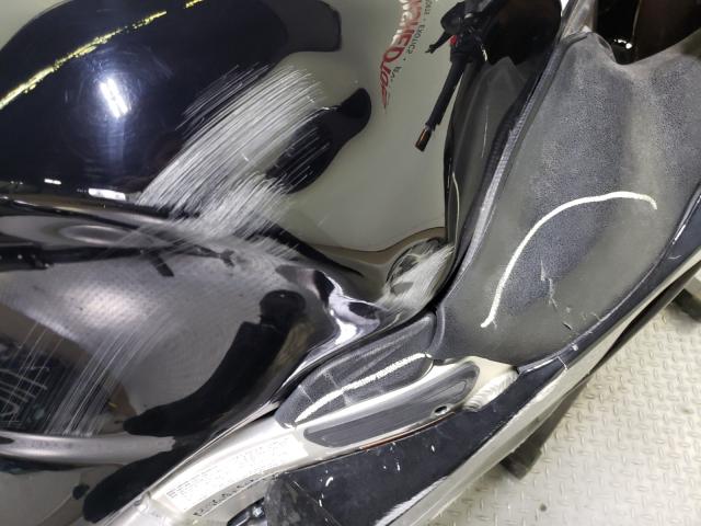 2005 SUZUKI GSX1300 RK JS1GW71A652110201