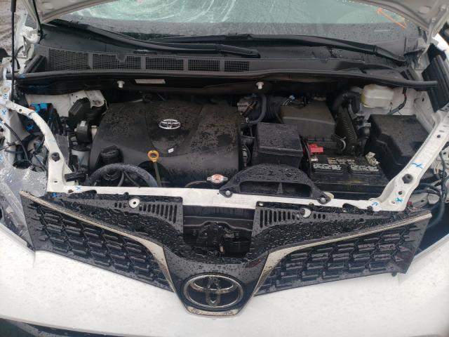 2019 TOYOTA SIENNA SE 5TDXZ3DC8KS011323