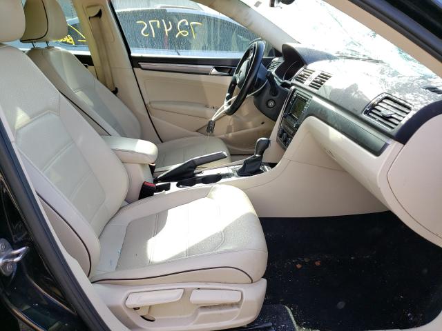 2016 VOLKSWAGEN PASSAT R-L 1VWDT7A38GC029830