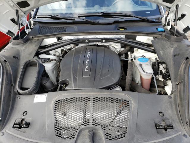 2017 PORSCHE MACAN WP1AA2A54HLB04958
