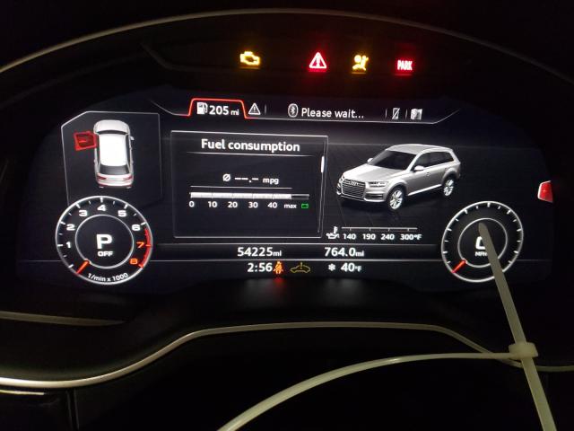 2017 AUDI Q7 PREMIUM WA1LAAF77HD017039