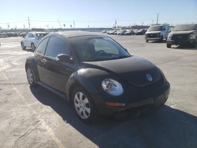 Volkswagen New Beetle 2010