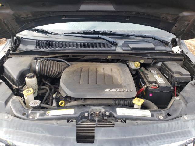 2011 VOLKSWAGEN ROUTAN 2V4RW3DG3BR694986