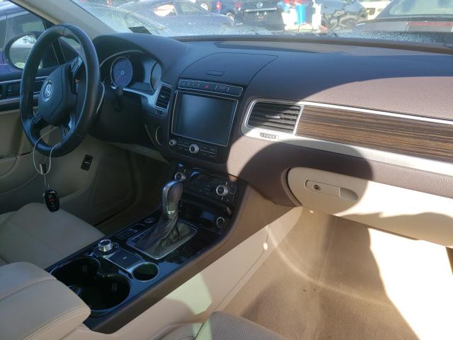 2017 VOLKSWAGEN TOUAREG EX WVGGF7BP0HD004243