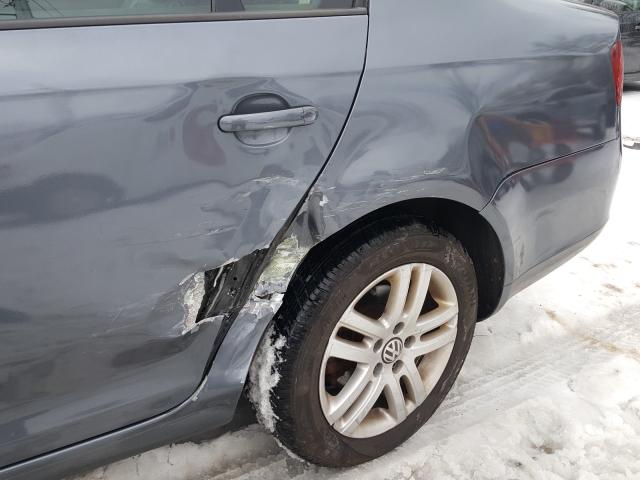 2010 VOLKSWAGEN JETTA LIMI 3VWAZ7AJ8AM125284