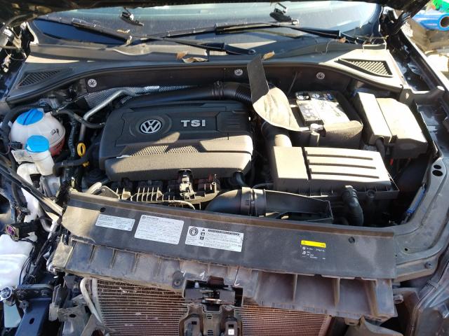 2017 VOLKSWAGEN PASSAT R-L 1VWDT7A36HC028371