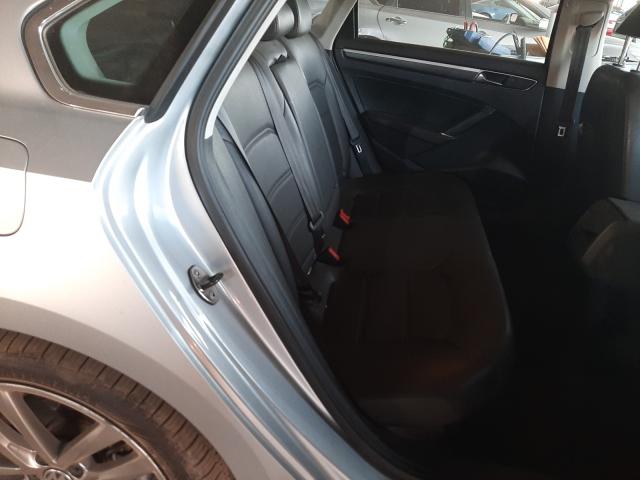 2017 VOLKSWAGEN PASSAT R-L 1VWDT7A37HC063467