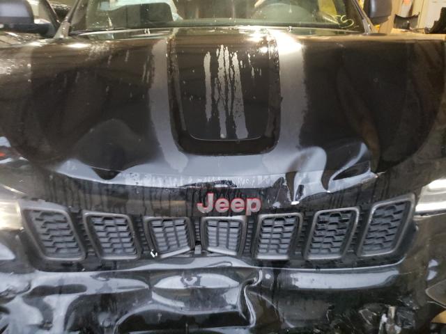 2019 JEEP GRAND CHER 1C4RJFLG8KC823180